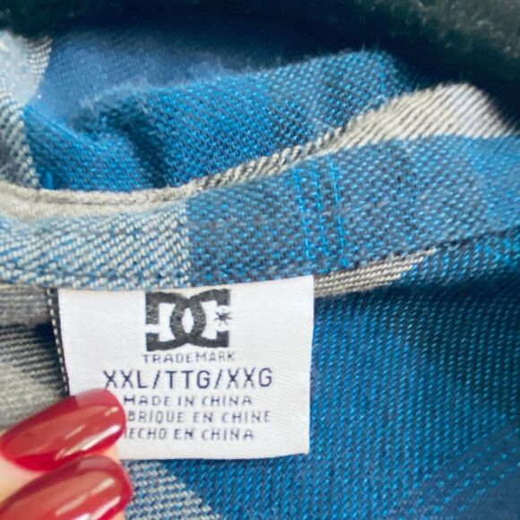 DC button down shirt plaid NWOT Sz xxl - Picture 7 of 10